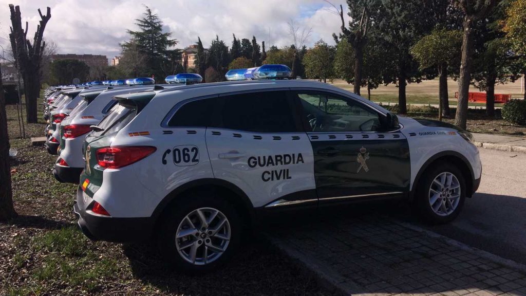 Alfa romeo stelvio guardia civil
