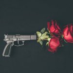 Pistolas con frases