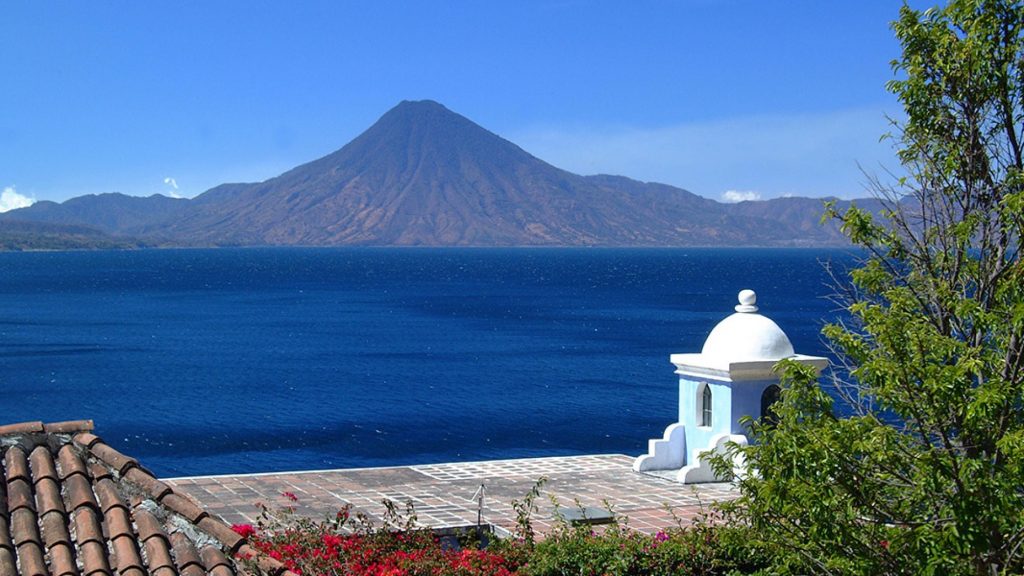 Lago mas importante de solola guatemala