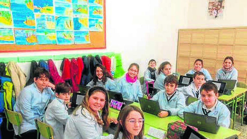 Alumnos en escuela