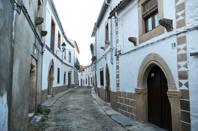 Pueblos bonitos de portugal cerca de caceres