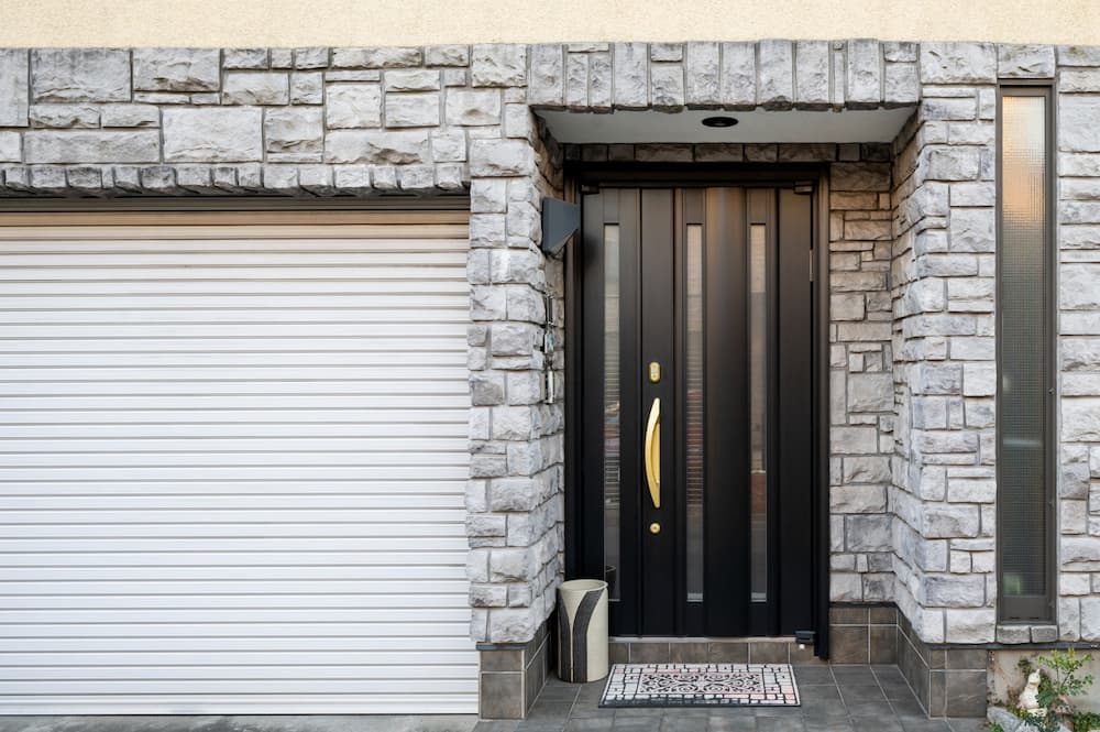 La evolución de las puertas de garaje automáticas y su impacto en el confort residencial